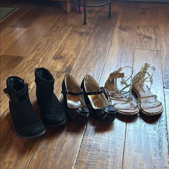 Kids show bundle size 13 - Picture 1 of 16